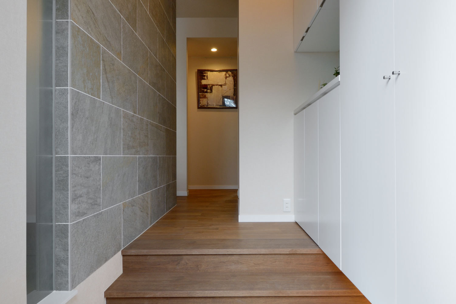 ステップのある玄関