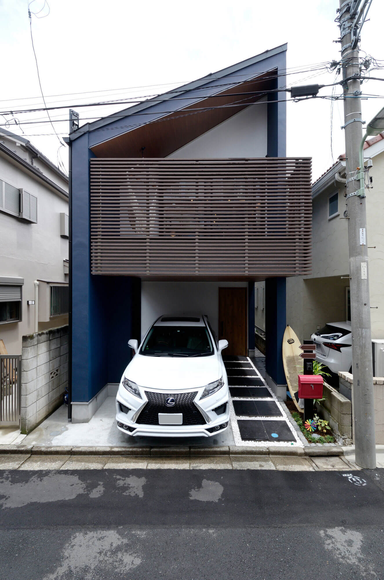 間口4mのサーフハウス 幸田真一建築設計事務所 間口4mのサーフハウス 幸田真一建築設計事務所