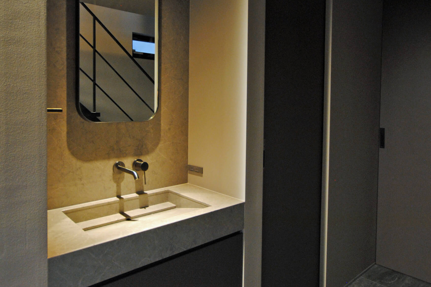 テラスを望むリビング